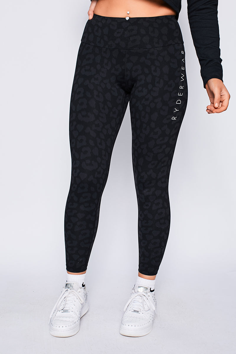 Ryderwear Instincts Scrunch Bum Full Length Cheetah Print Leggings Black  White S