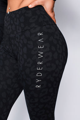 Ryderwear Leopard Black Instinct Scrunch Bum Leggings